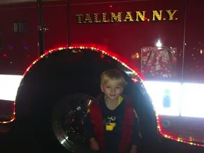 Photo 4 of 5 from Wallington Christmas Parade Dec 2011