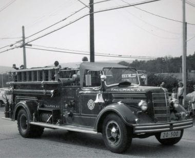 1948 Mack Pumper